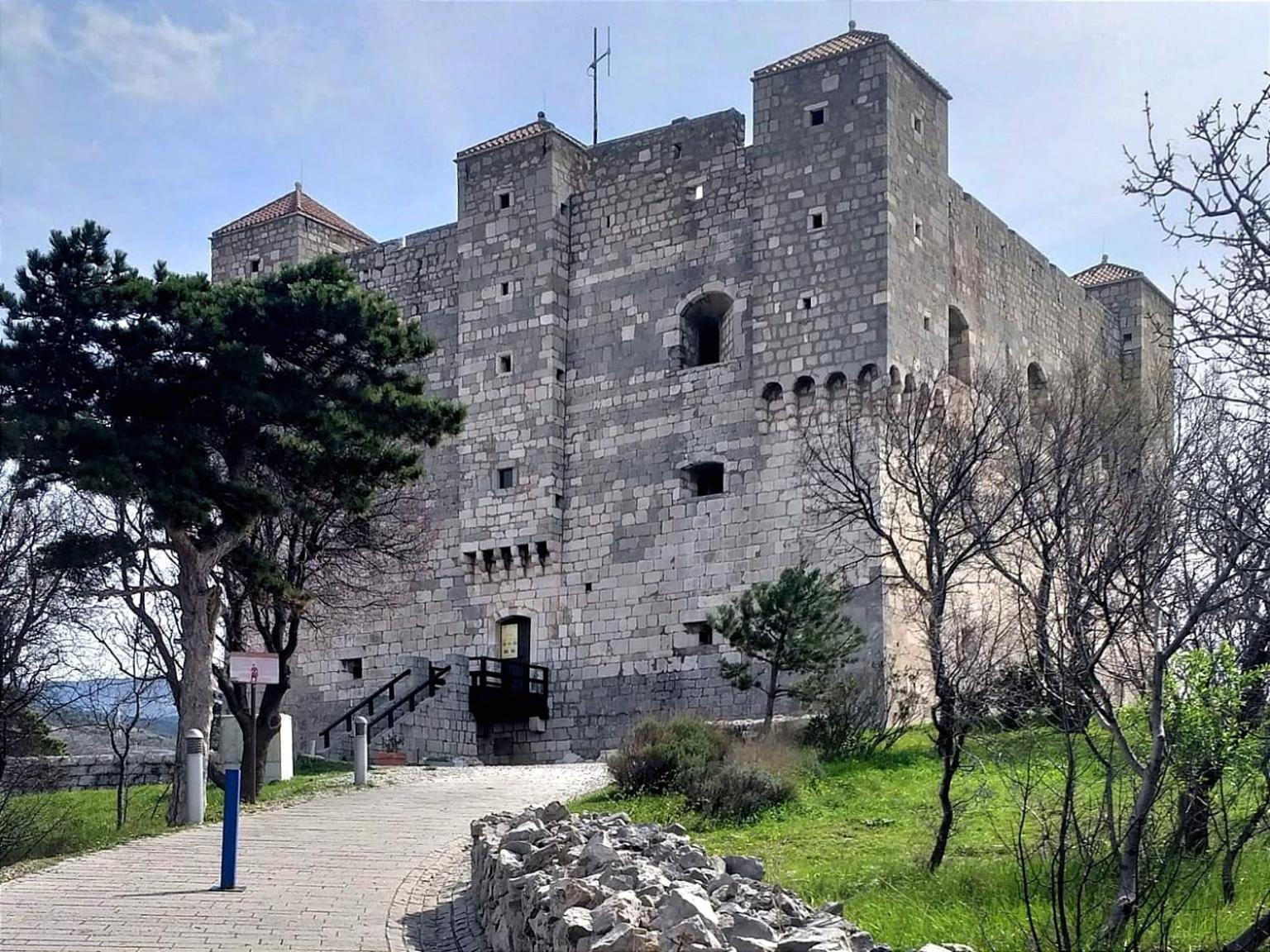 Apartmani "Mnm", Senj Сень Экстерьер фото